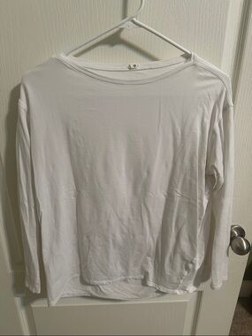 lululemon athletica White Crew Neck Long Sleeve Top size 4
